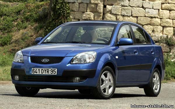 Автостекло на KIA RIO 2005-2011